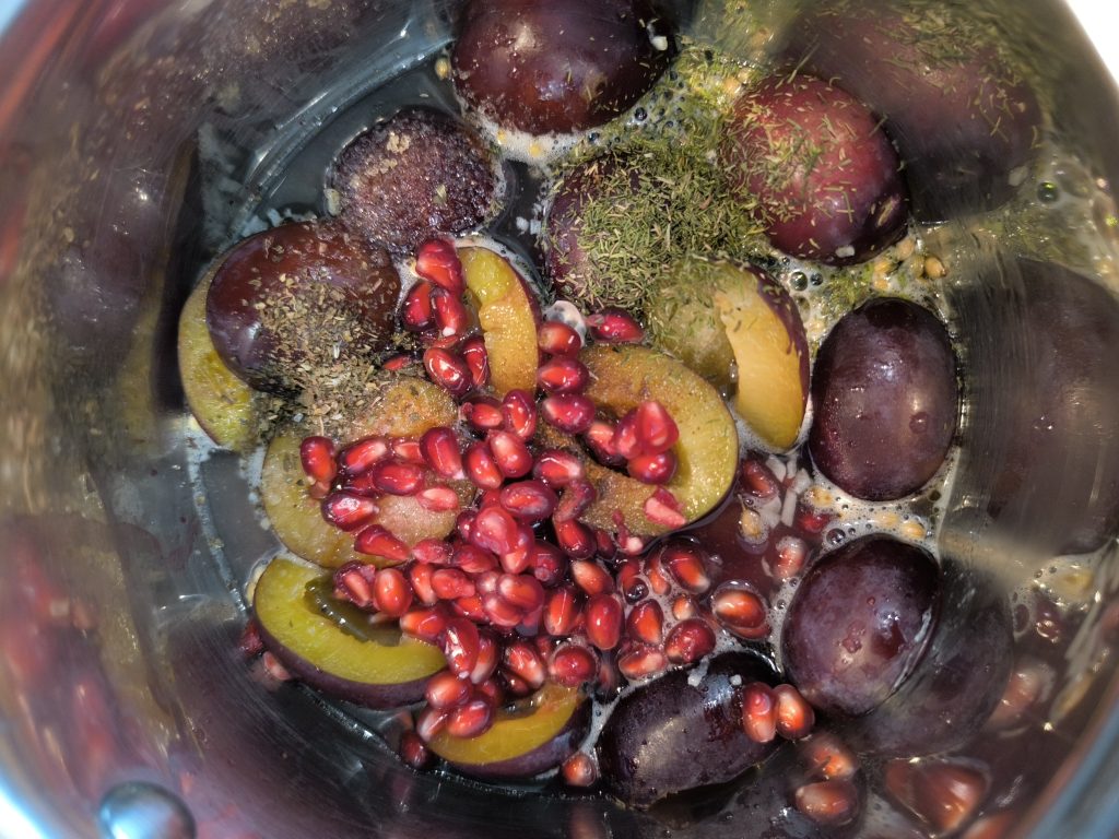 składniki-sosu-tkemali