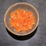 Musaengchae (무생채) – prosta koreańska surówka z białej rzodkwi